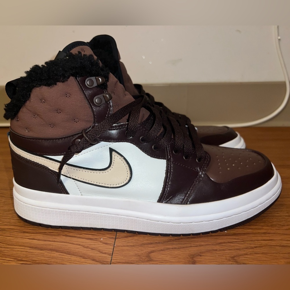 Jordan 1 Acclimate Chocolate Size 10.5 Mens (women’s 12)